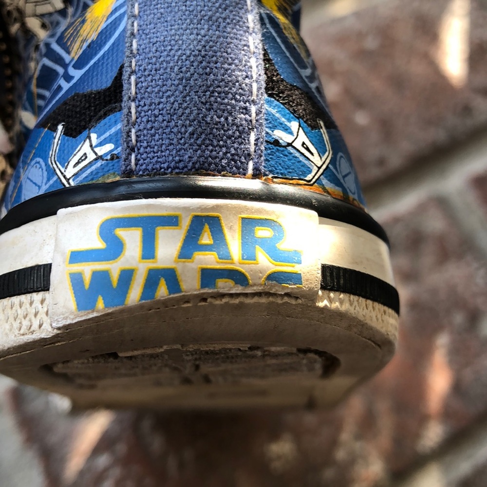 Star Wars Skechers - Picture 13 of 14